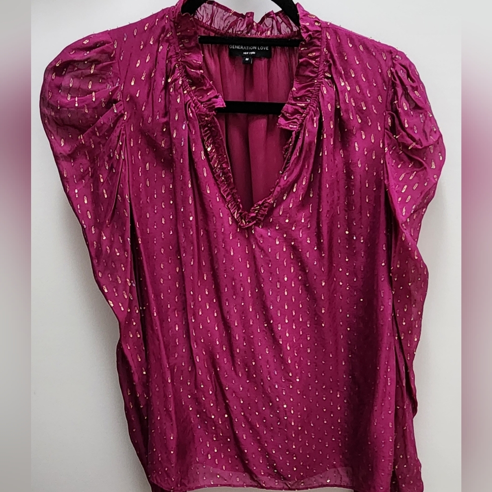 Generation Love gorgeous boho style blouse in deep pink with gold thread. Size M